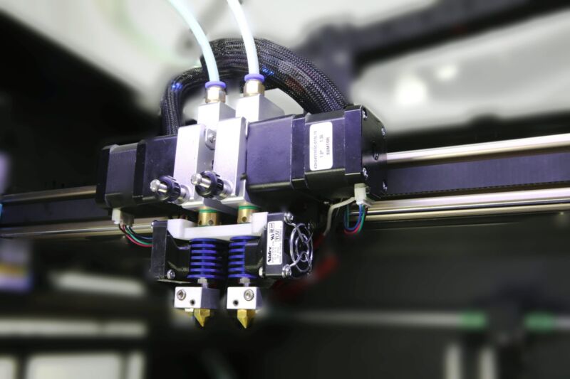 CreatBot D600