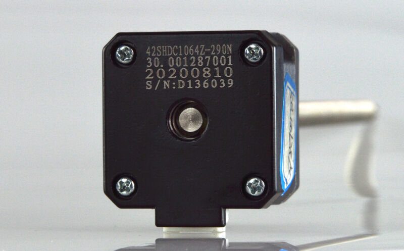 Flashforge Creator Pro 2 Motor pas pe axa Z - imagine 4