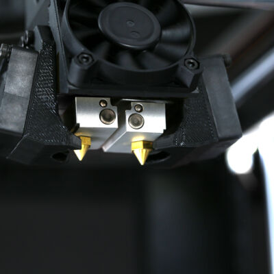 box damaged raise3d pro2 plus 69b220e5aa084